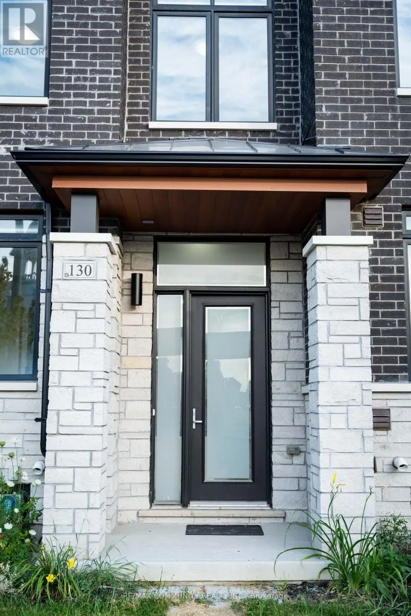 Row / Townhouse for rent: 130 Purple Sage Drive, Brampton, Ontario L4H 3N5