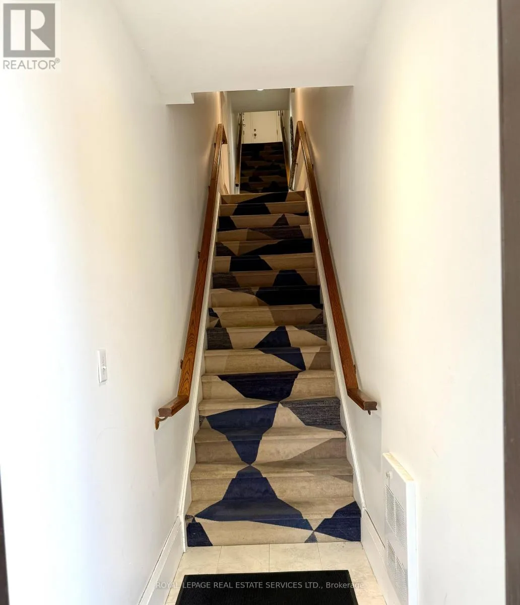 Offices for rent: 130 Thomas Street, Oakville, Ontario L6J 3B1