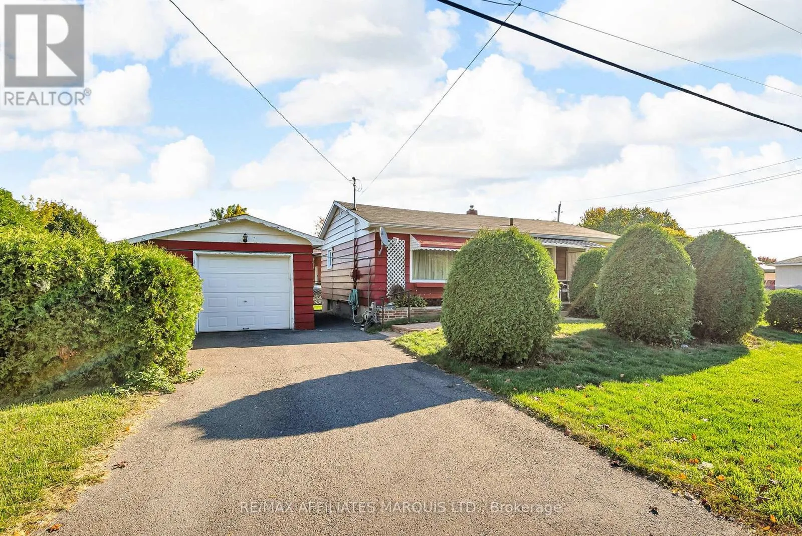 House for rent: 1301 Gallinger Avenue, Cornwall, Ontario K6J 4T4