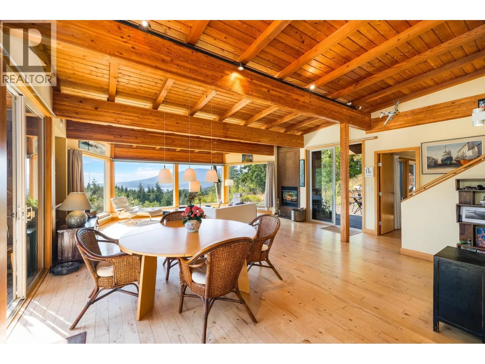 House for rent: 1301 Sunset Road, Bowen Island, British Columbia V0N 1G2