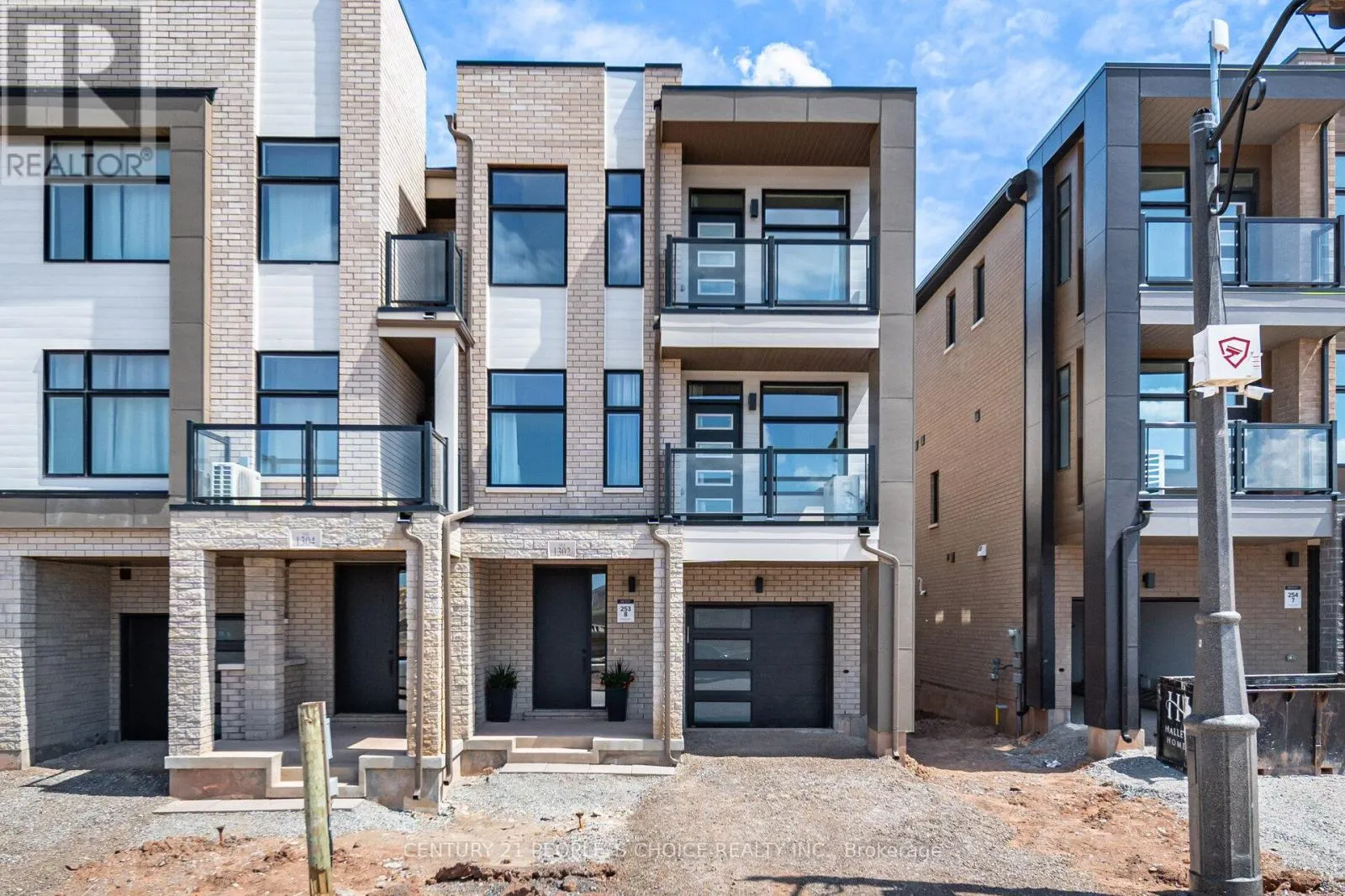 Row / Townhouse for rent: 1302 Muller Lane, Oakville, Ontario L6H 7Z2