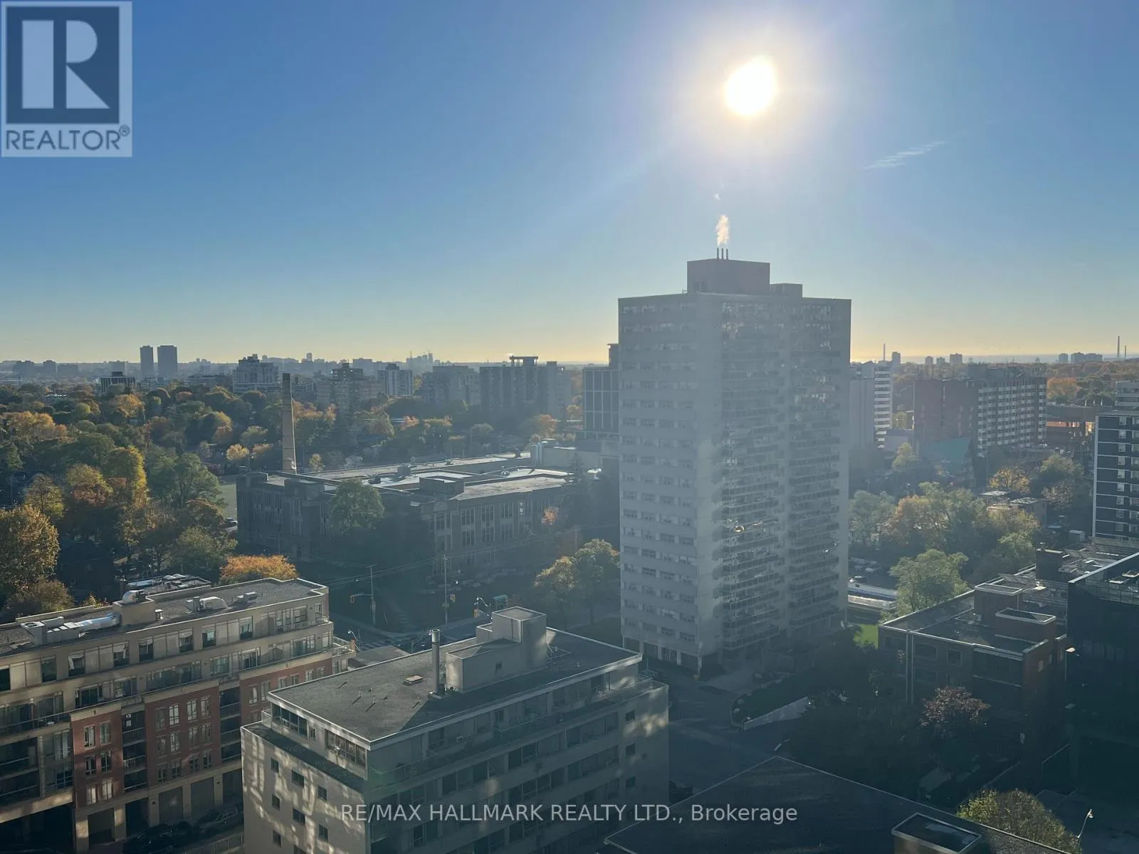 Apartment for rent: 1303 - 120 Broadway Avenue, Toronto, Ontario M4P 1V7