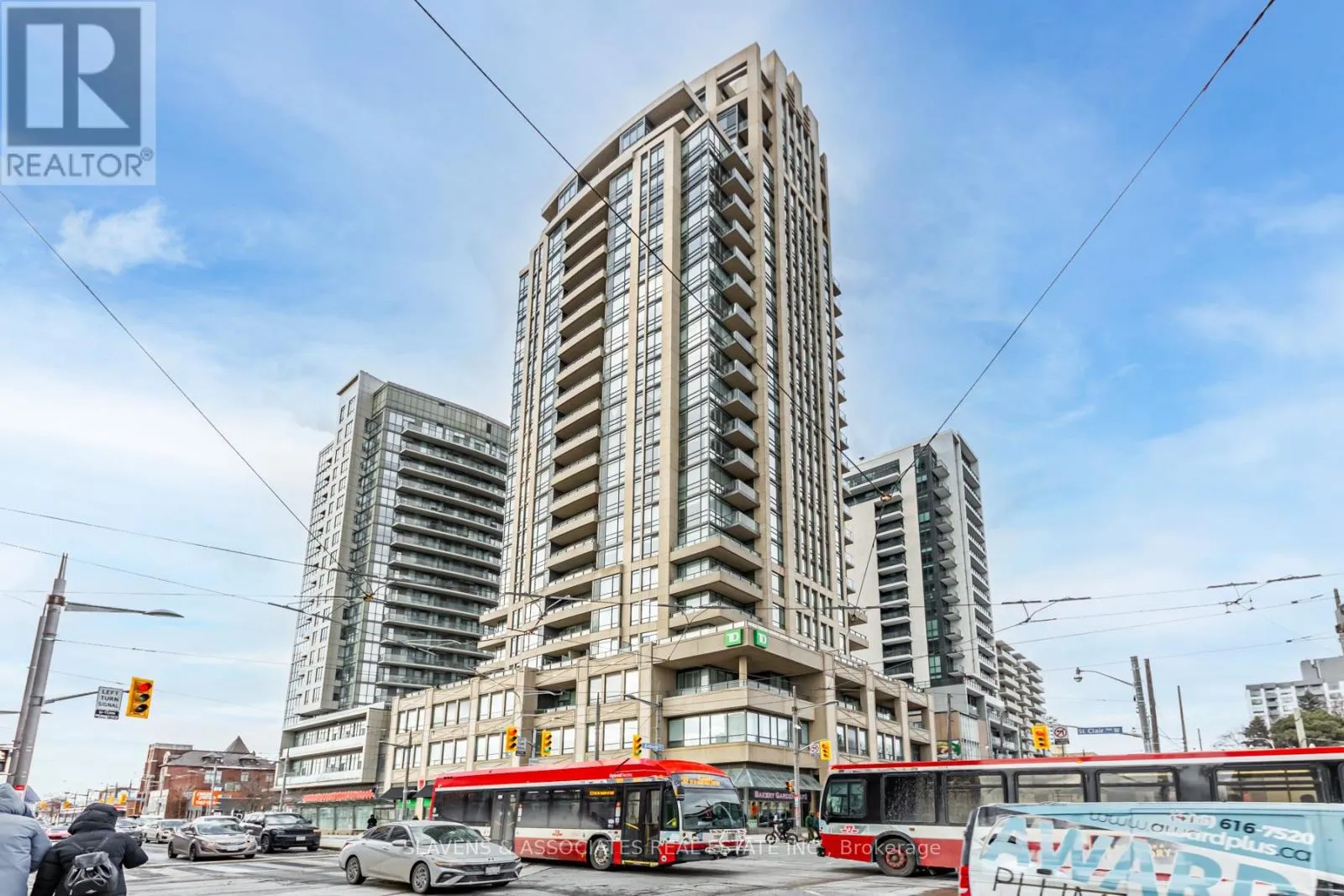 Apartment for rent: 1303 - 500 St Clair Avenue W, Toronto, Ontario M6C 1A8