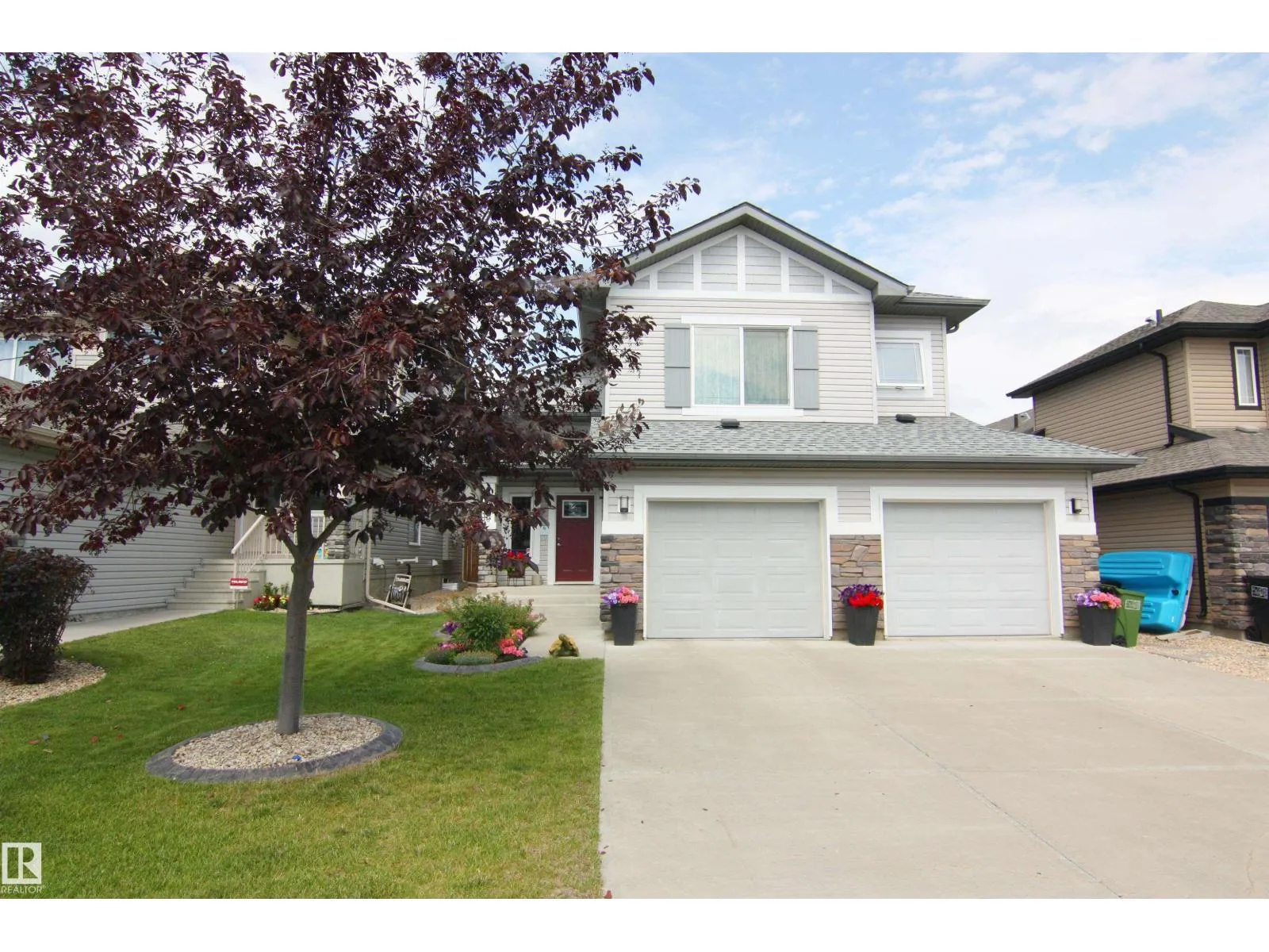 House for rent: 13040 164 Av Nw, Edmonton, Alberta T6V 0E7