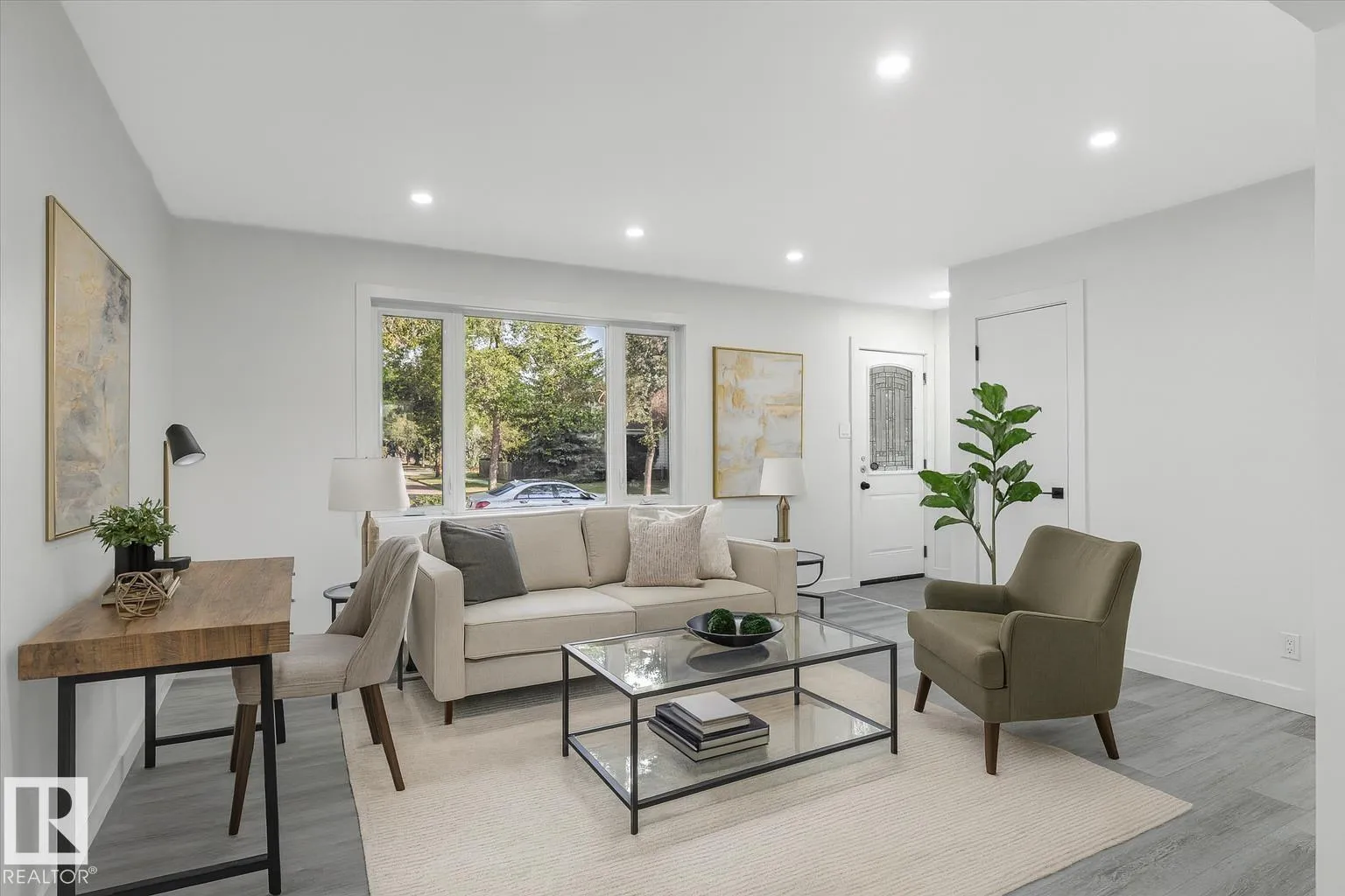 House for rent: 13043 Sherbrooke Av Nw, Edmonton, Alberta T5L 4E6