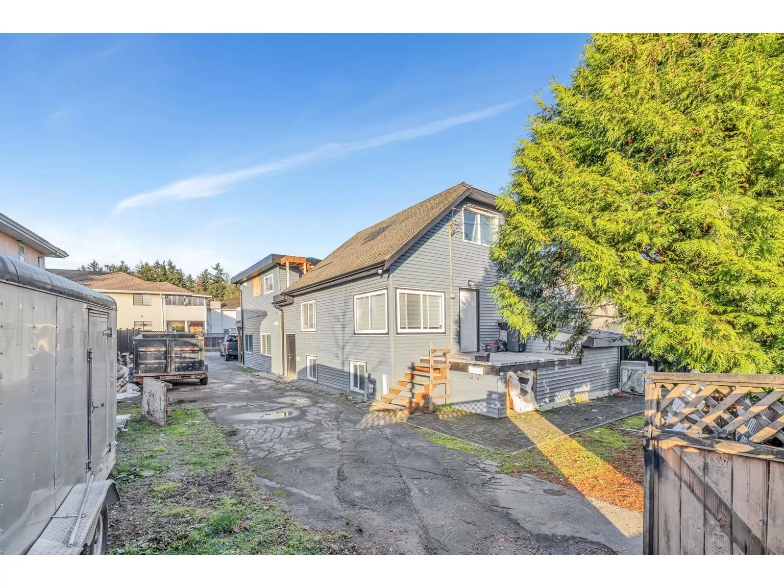 House for rent: 13065 96 Avenue, Surrey, British Columbia V3V 1Y2