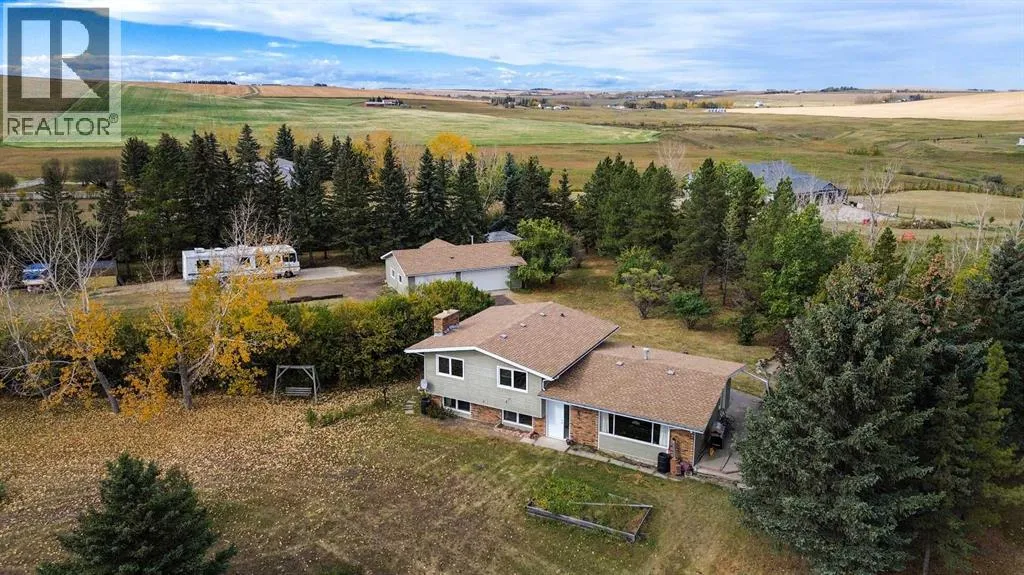 House for rent: 13078 264a Township, Rural Rocky View County, Alberta T4B 5B5