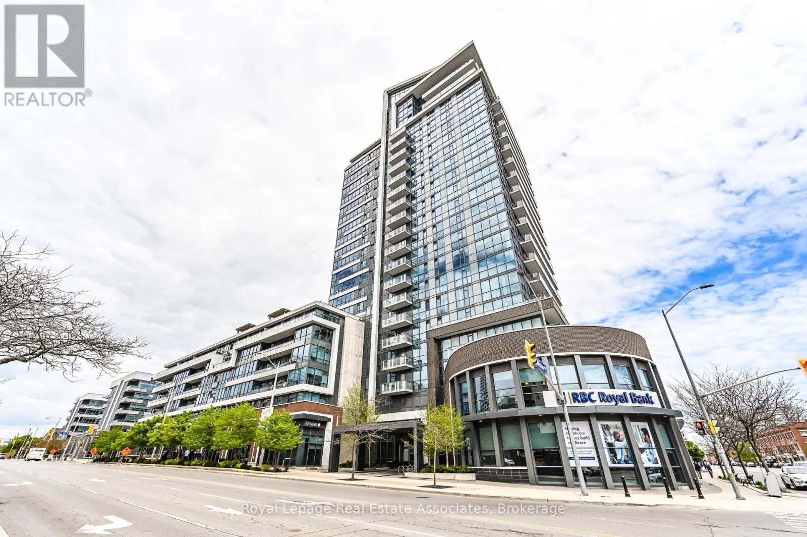 Apartment for rent: 1308 - 1 Hurontario Street, Mississauga, Ontario L5G 3G8