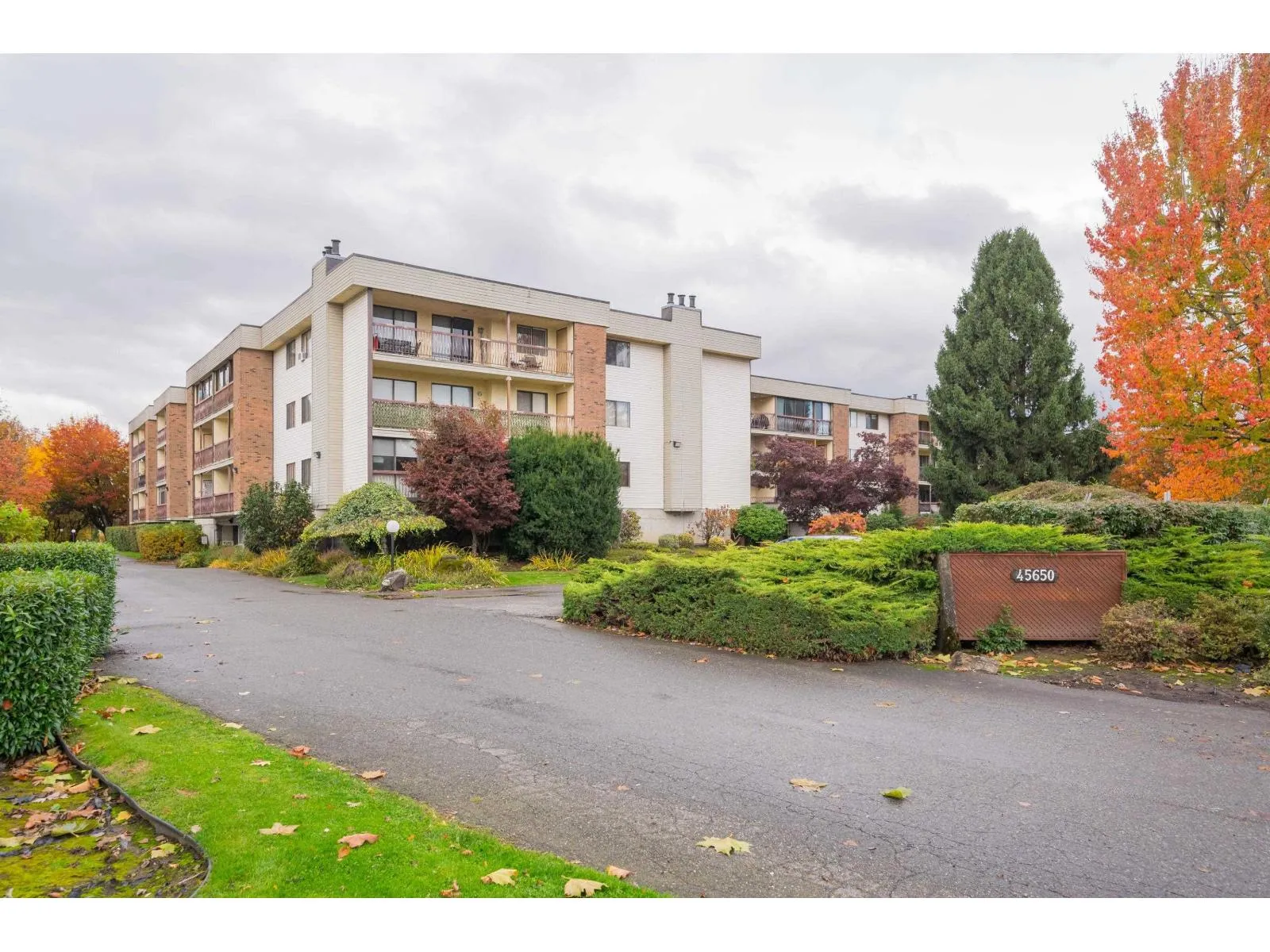 Apartment for rent: 1308 45650 Mcintosh Drive|chilliwack Proper South, Chilliwack, British Columbia V2P 6Y5