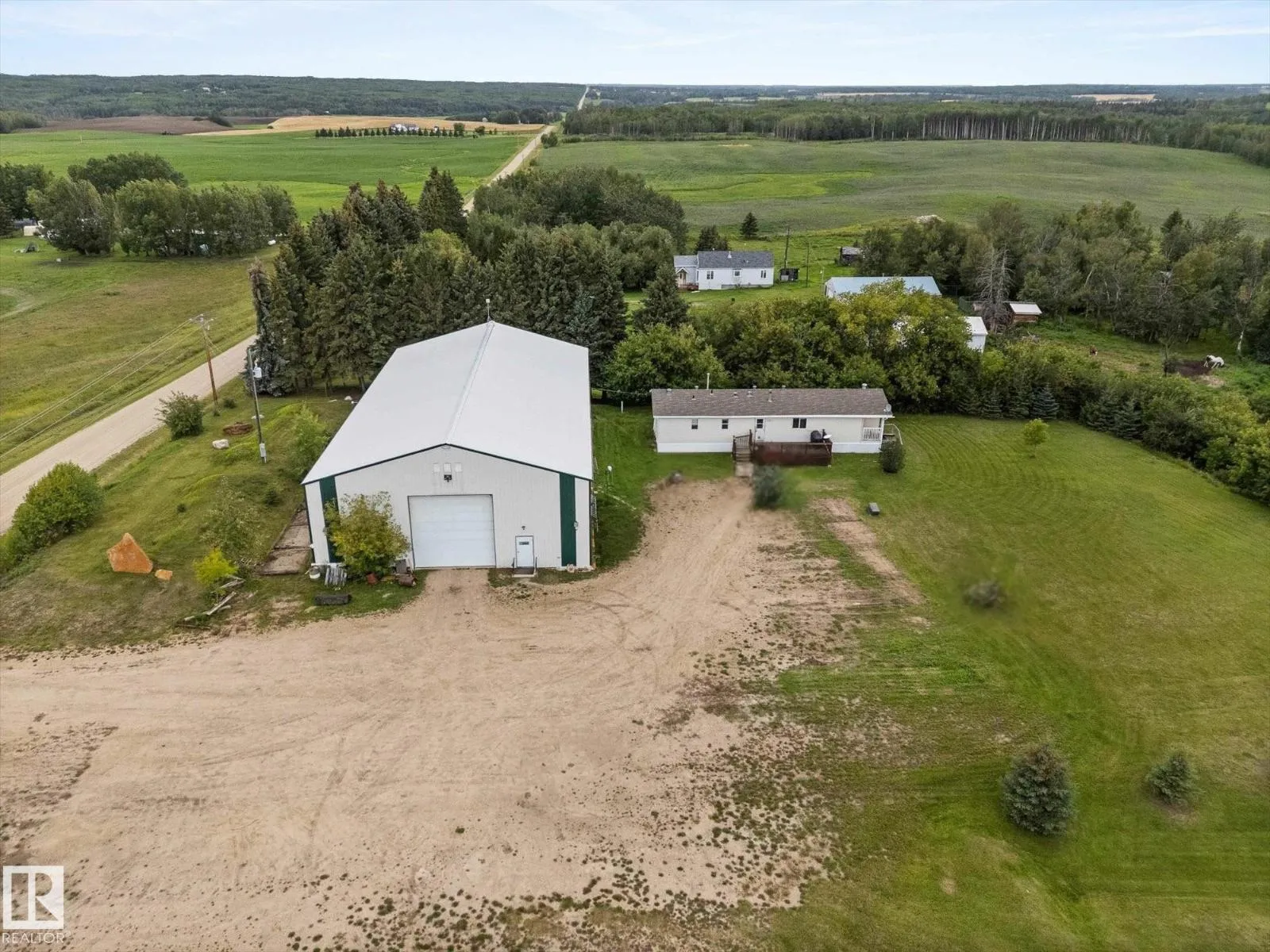 House for rent: 1308 Twp Road 552, Rural Lac Ste. Anne County, Alberta T0E 1V0