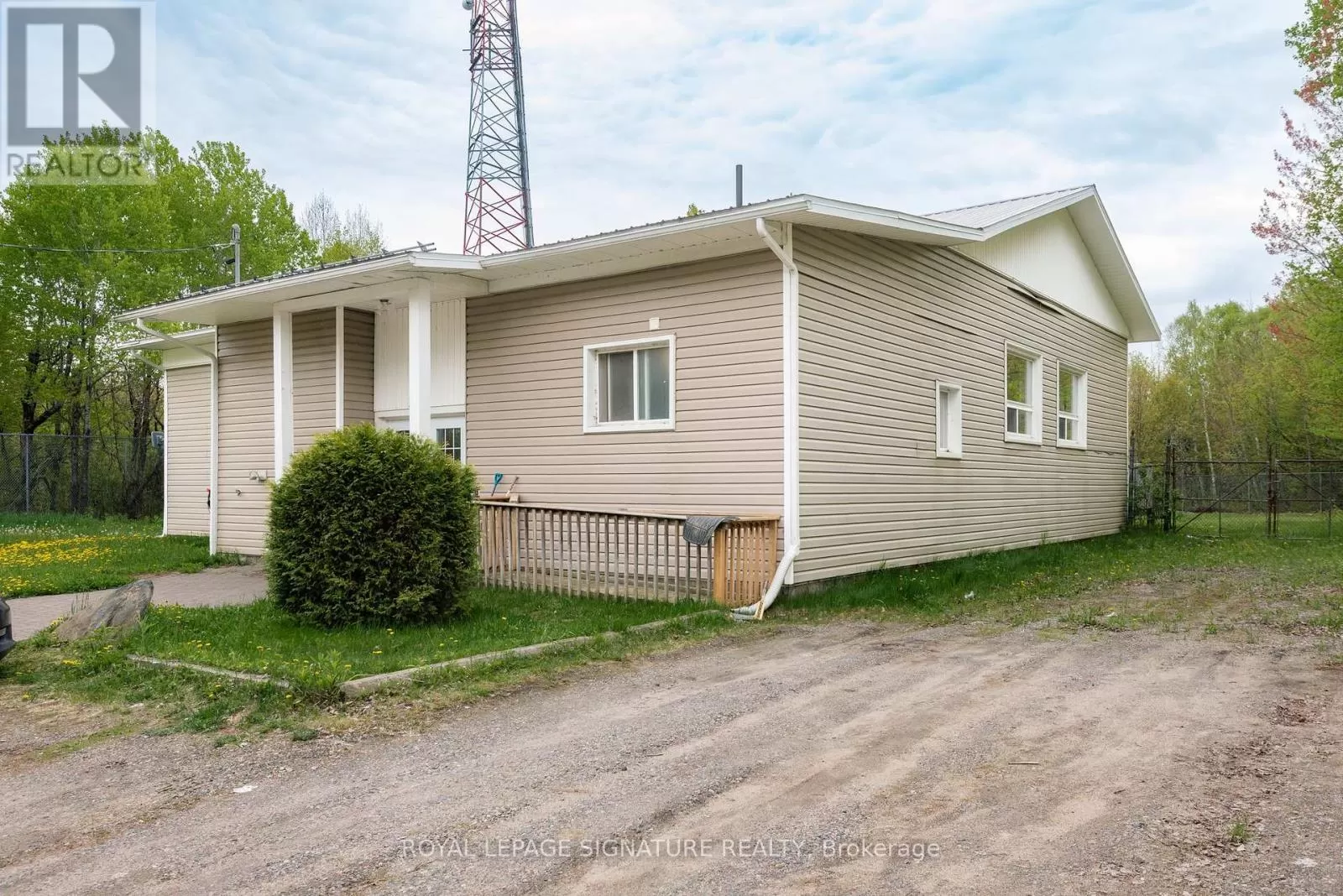 House for rent: 131 Cedar Heights Drive, North Bay, Ontario P1B 8G3