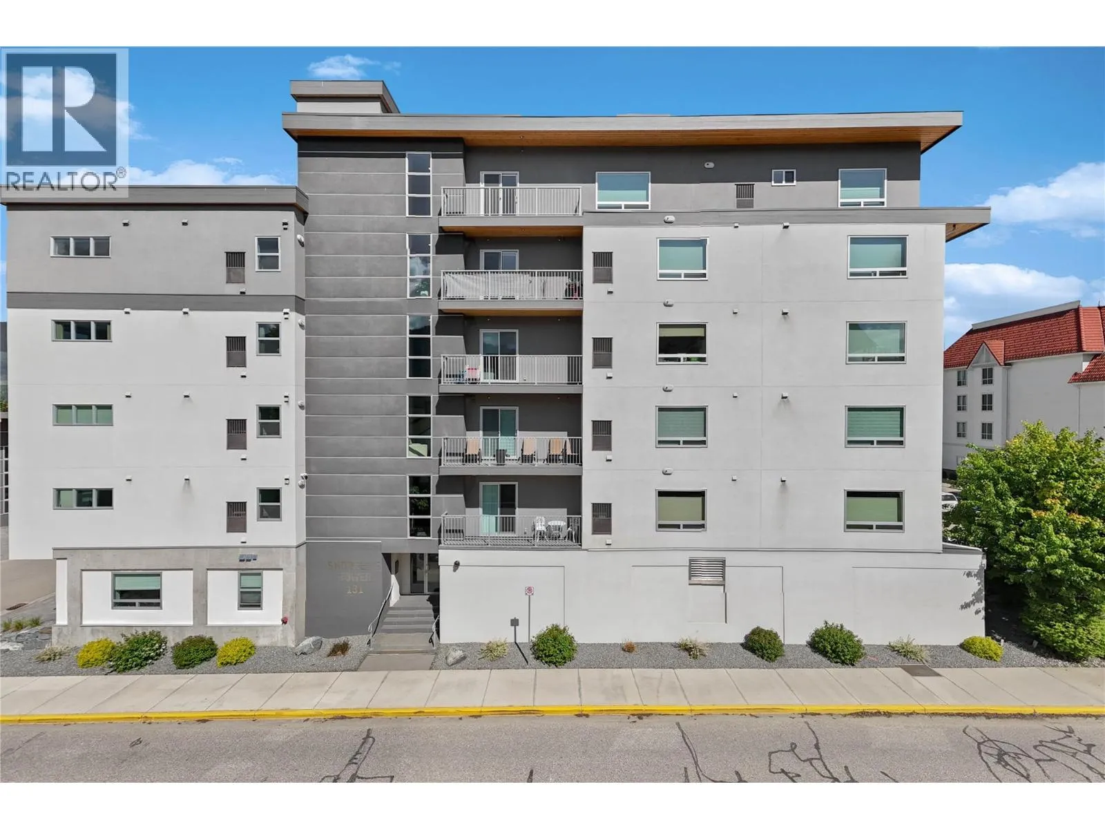 Apartment for rent: 131 Harbourfront Drive Ne Unit# 302, Salmon Arm, British Columbia V1E 0G4