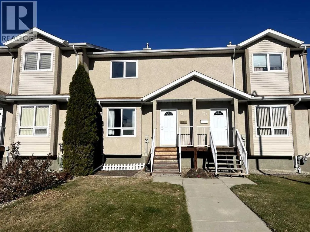 Row / Townhouse for rent: 131 Lynx Cove N, Lethbridge, Alberta T1H 6V5
