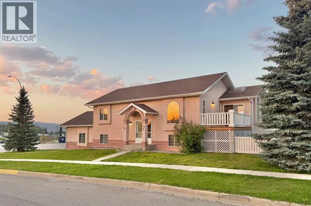 House for rent: 131 Tocher Avenue, Hinton, Alberta T7V 1H3