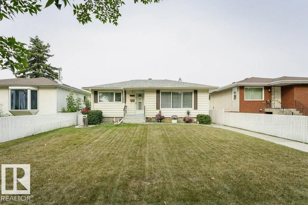 House for rent: 13114 101 St Nw, Edmonton, Alberta T5E 4E9