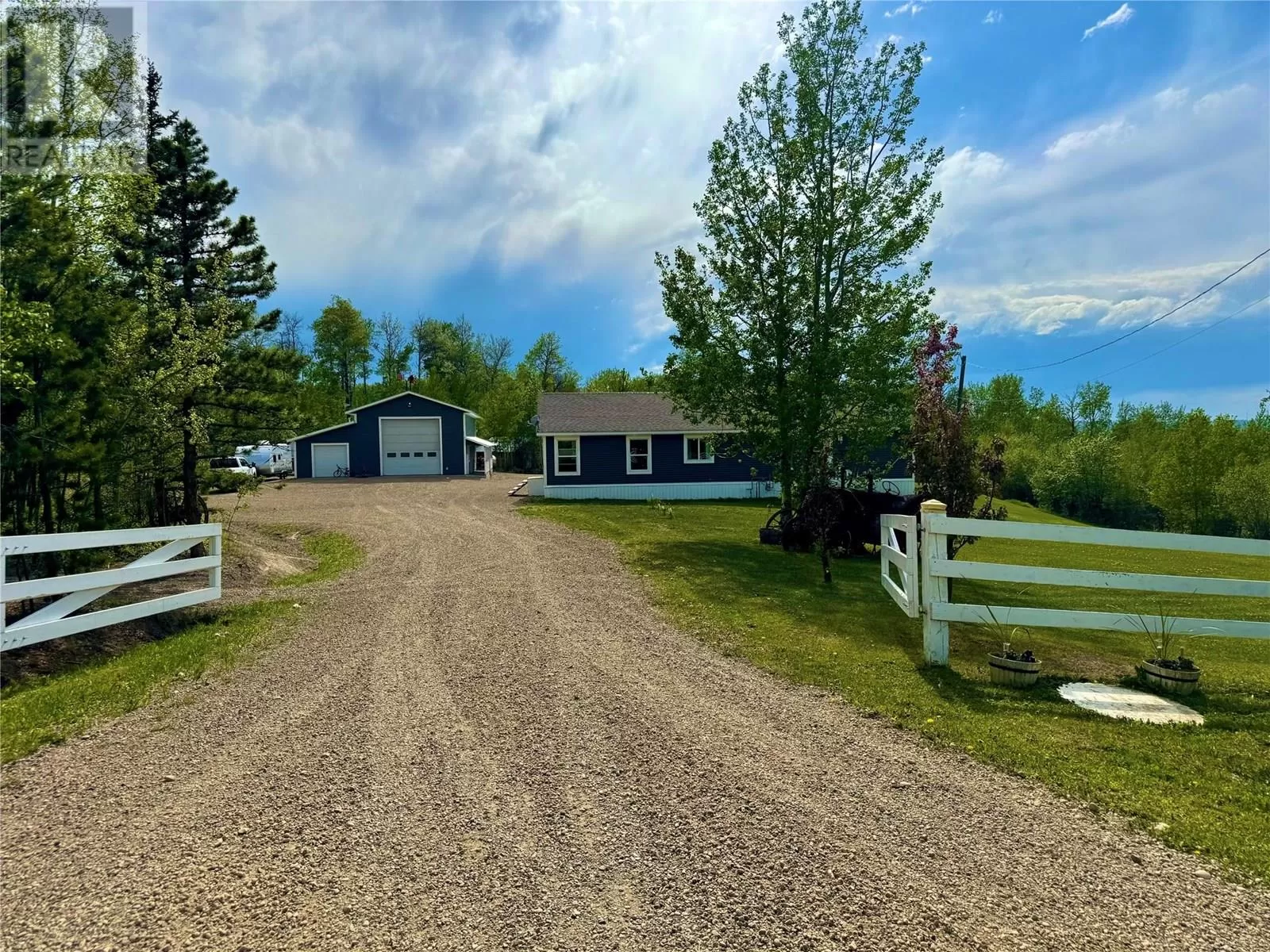 Manufactured Home for rent: 13167 Mckinnon Way, Dawson Creek, British Columbia V1G 5A1