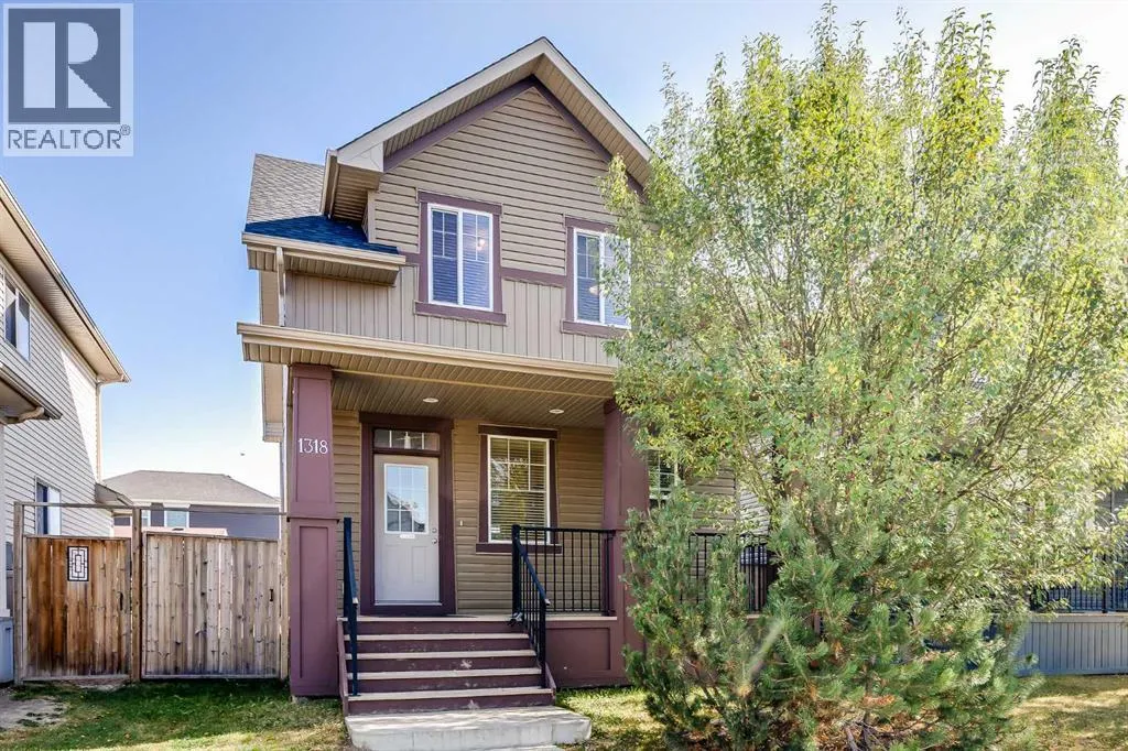 House for rent: 1318 Ravenswood Drive Se, Airdrie, Alberta T4A 0P8