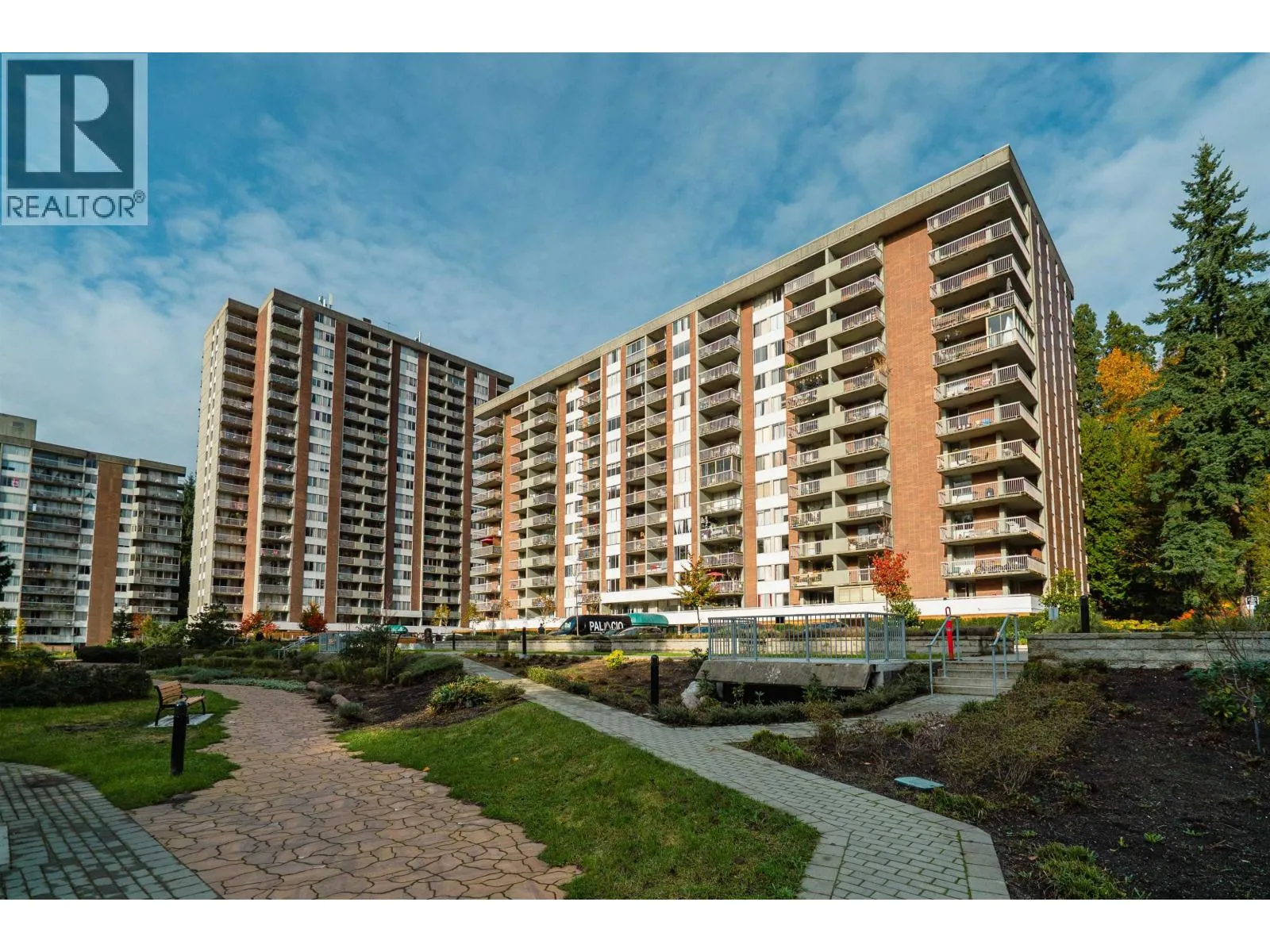 Apartment for rent: 1319 2012 Fullerton Avenue, North Vancouver, British Columbia V7P 3E3