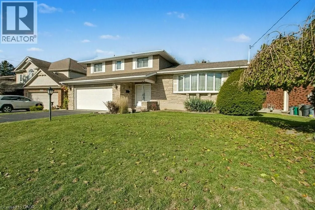 House for rent: 132 Carson Drive, Kitchener, Ontario N2B 2Z2