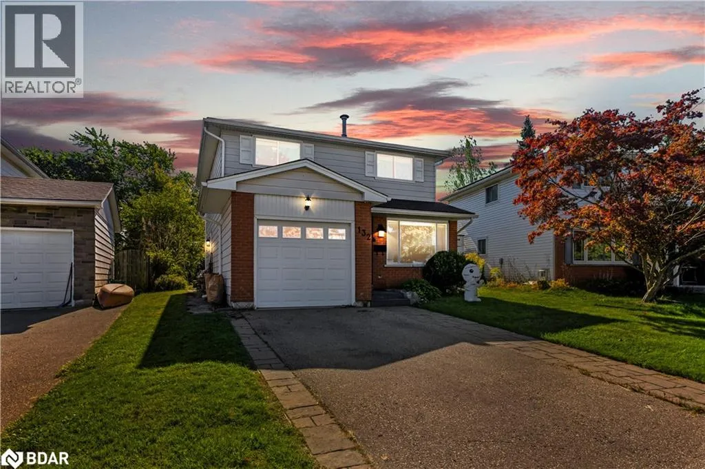 House for rent: 132 Forest Glen Crescent, Kitchener, Ontario N2N 1C8