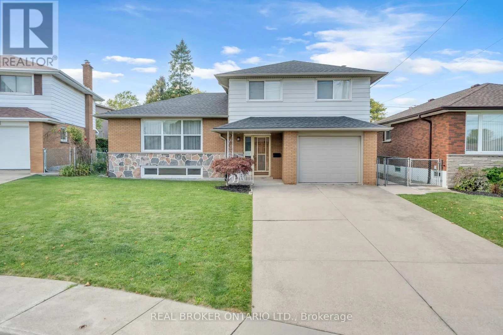 House for rent: 132 Greeningdon Drive, Hamilton, Ontario L9A 4W7