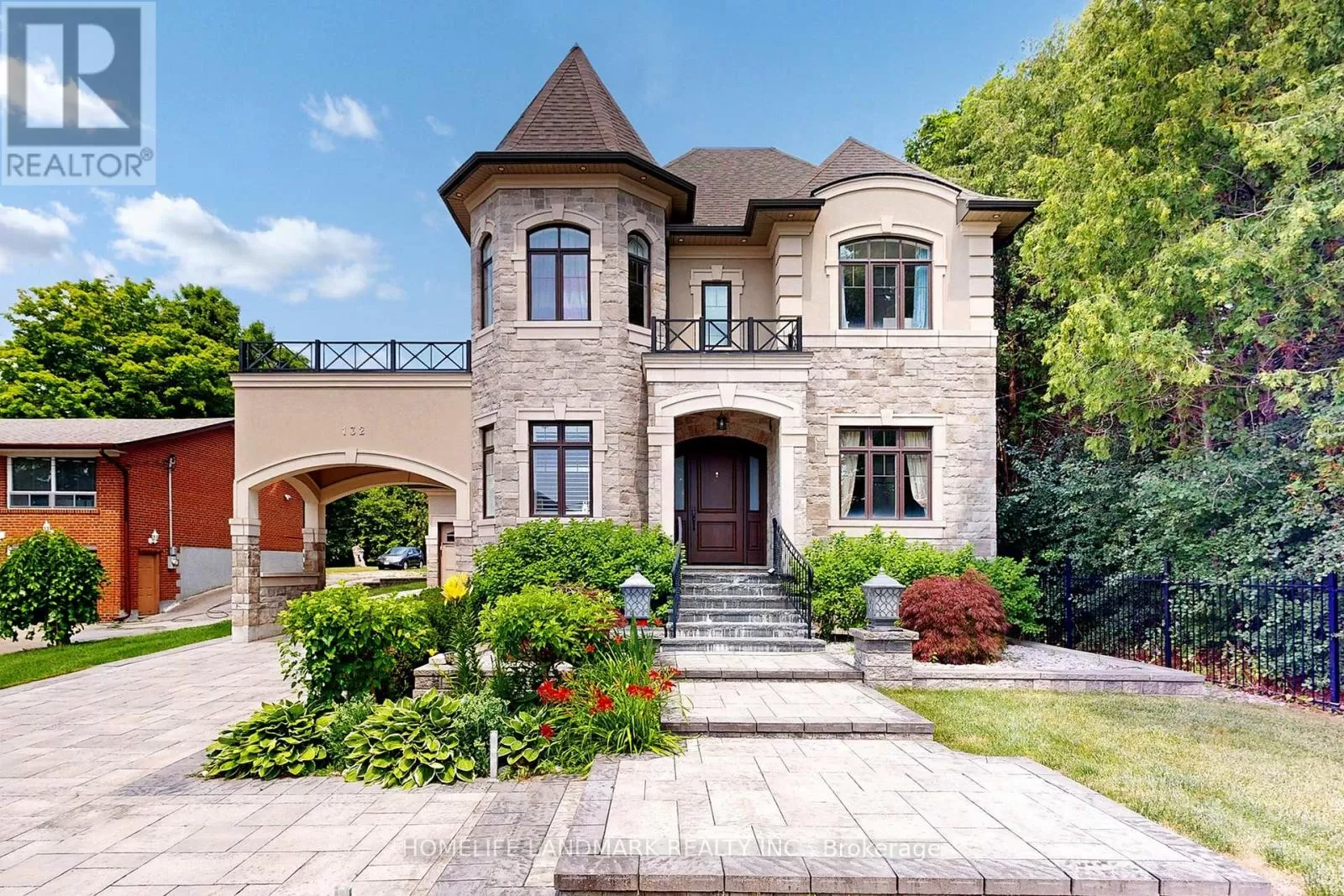 House for rent: 132 Pemberton Road, Richmond Hill, Ontario L4C 3T7