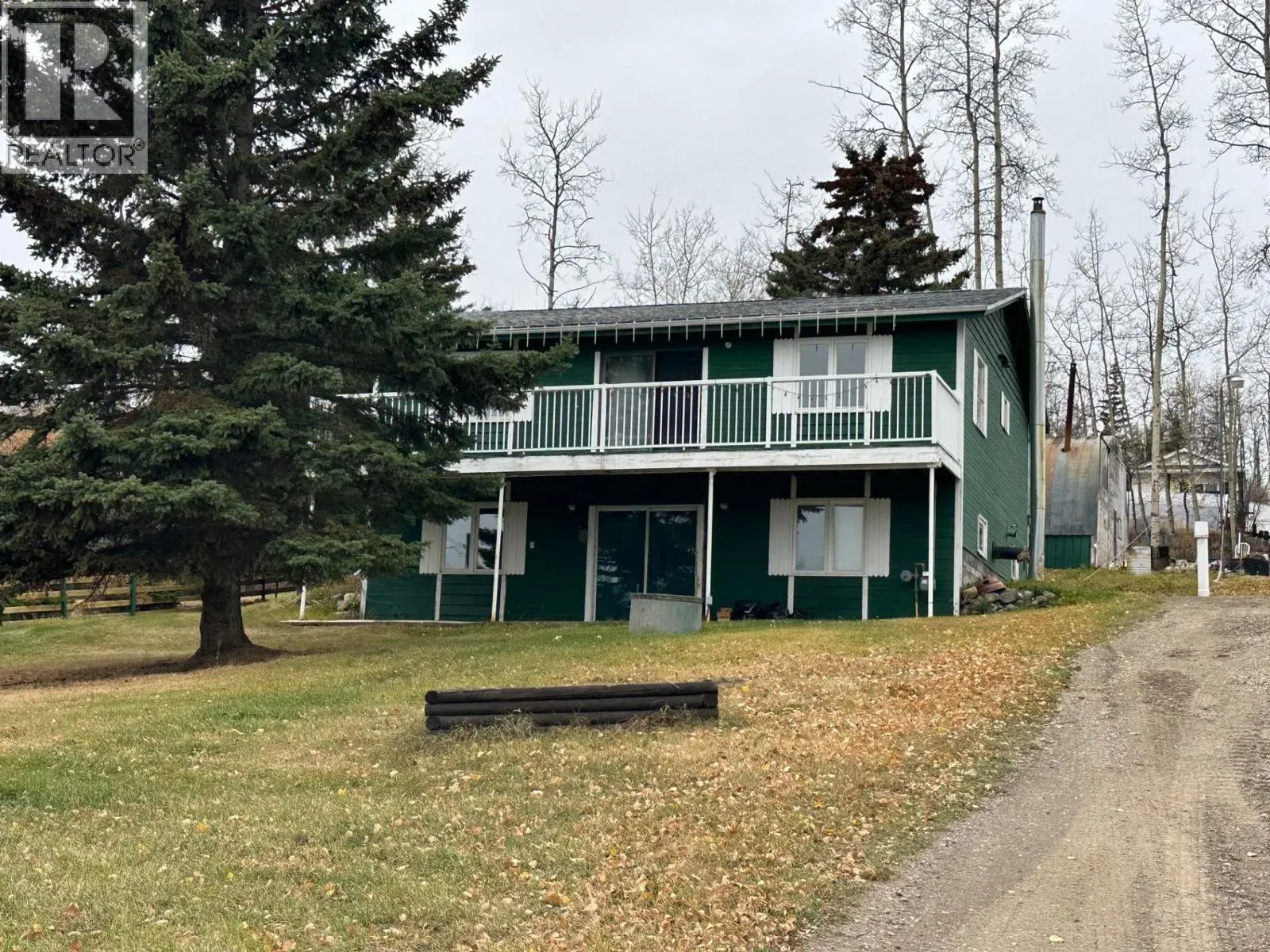 House for rent: 13235 Lake Shore Drive, Charlie Lake, British Columbia V1J 8G1