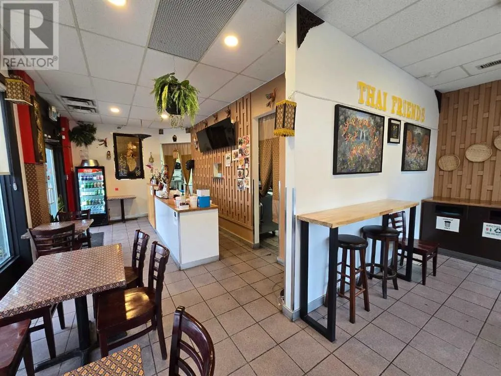 Retail for rent: 1324 10 Avenue Sw, Calgary, Alberta T3C 0J2