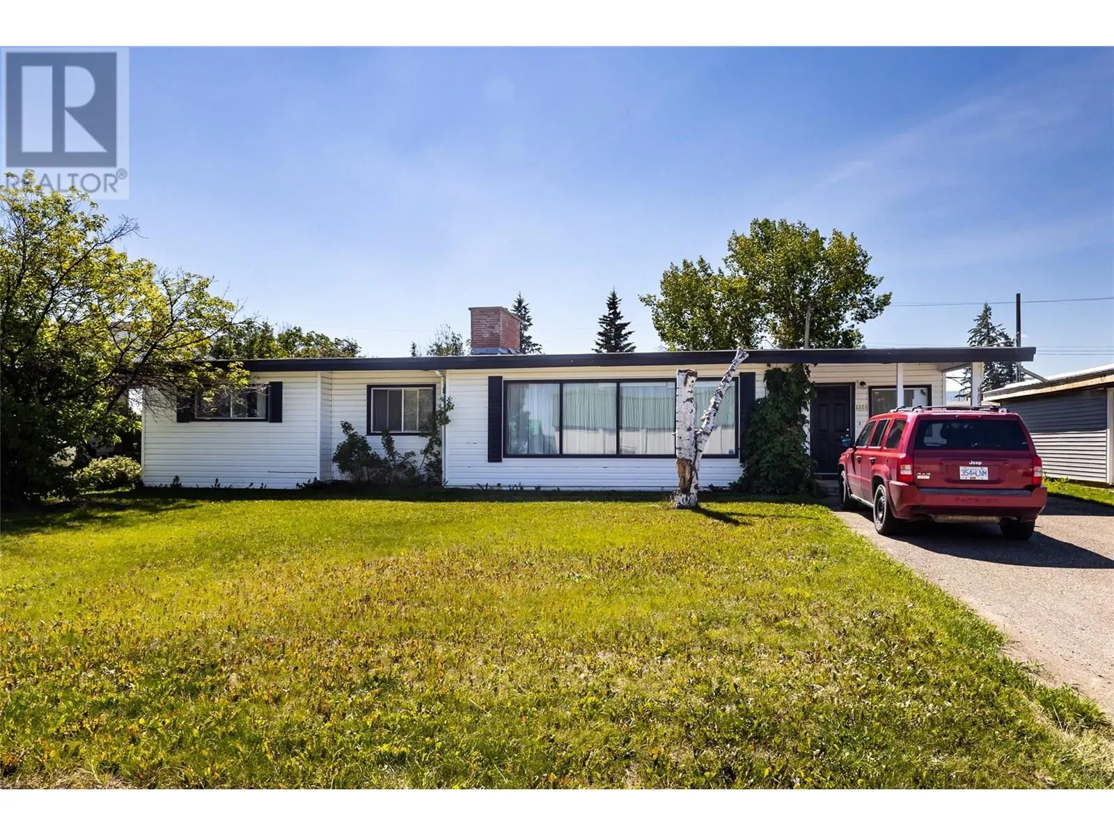 House for rent: 1325 115 Avenue, Dawson Creek, British Columbia V1G 3C3