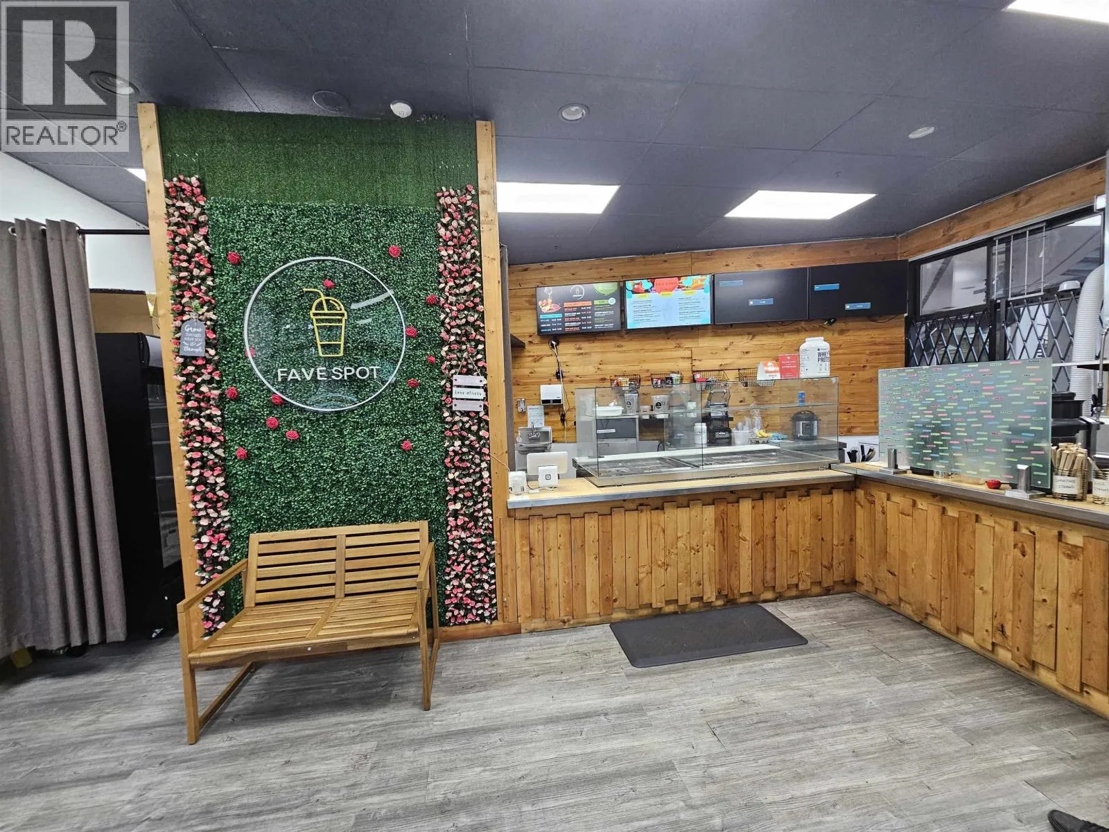 1328 W Georgia Street, Vancouver, British Columbia V6E 4S3