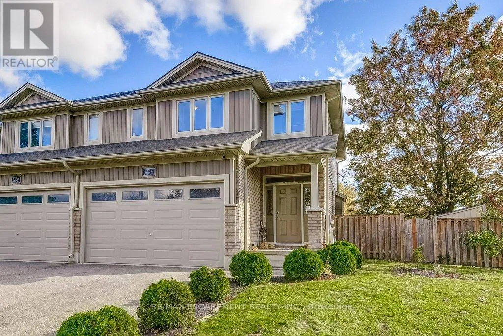 House for rent: 132a Scott Avenue, Brant, Ontario N3L 0C9