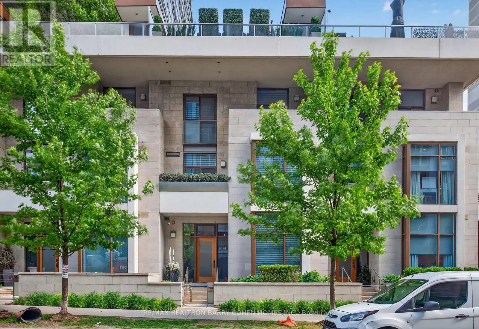 Row / Townhouse for rent: 133 Pears Avenue, Toronto, Ontario M5R 1T3