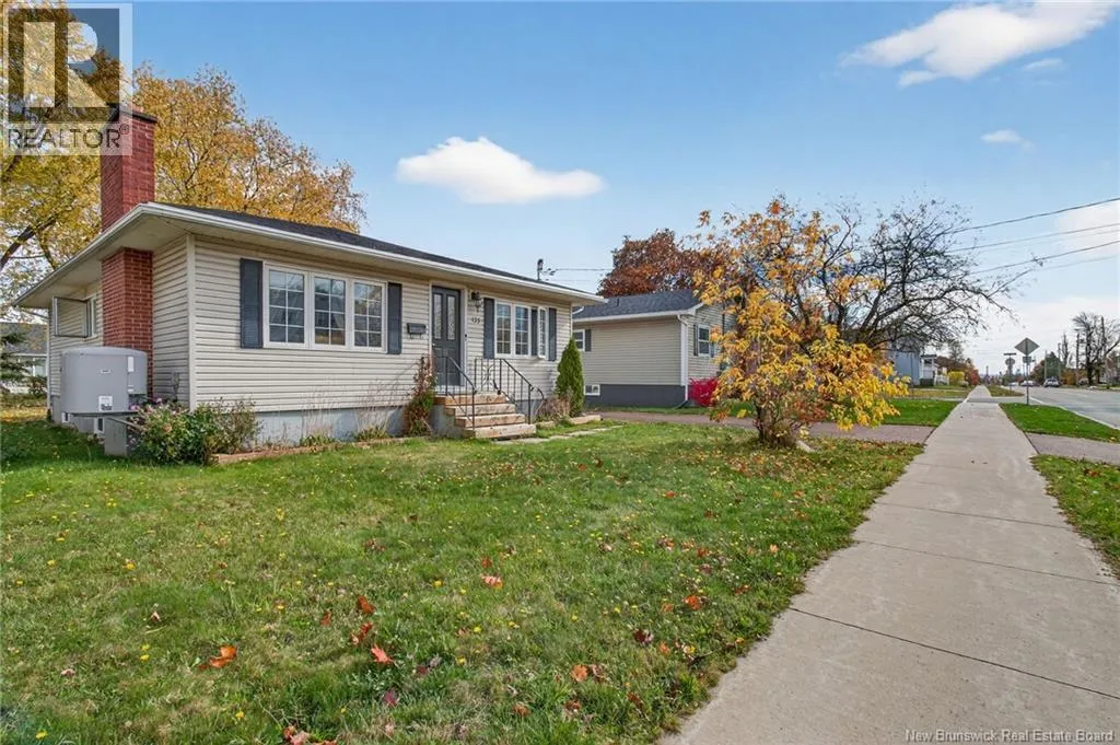 133 Purdy Avenue, Moncton, New Brunswick E1C 7W3
