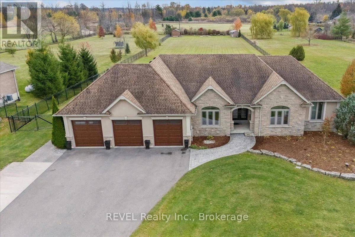 House for rent: 1330 Concession 6 Road W, Hamilton, Ontario L8B 1N1