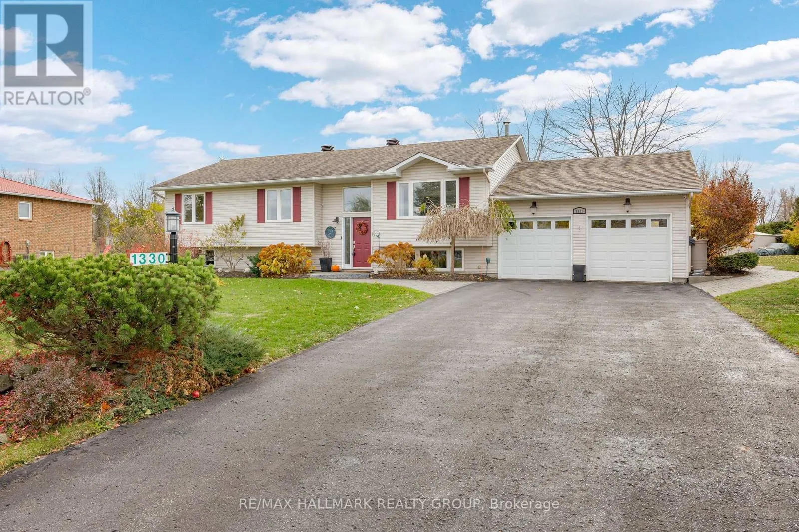 House for rent: 1330 Remington Way, Ottawa, Ontario K4P 1A5