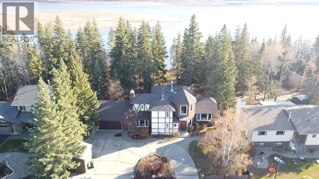 House for rent: 13309 92 St, Peace River, Alberta T8S 1X1