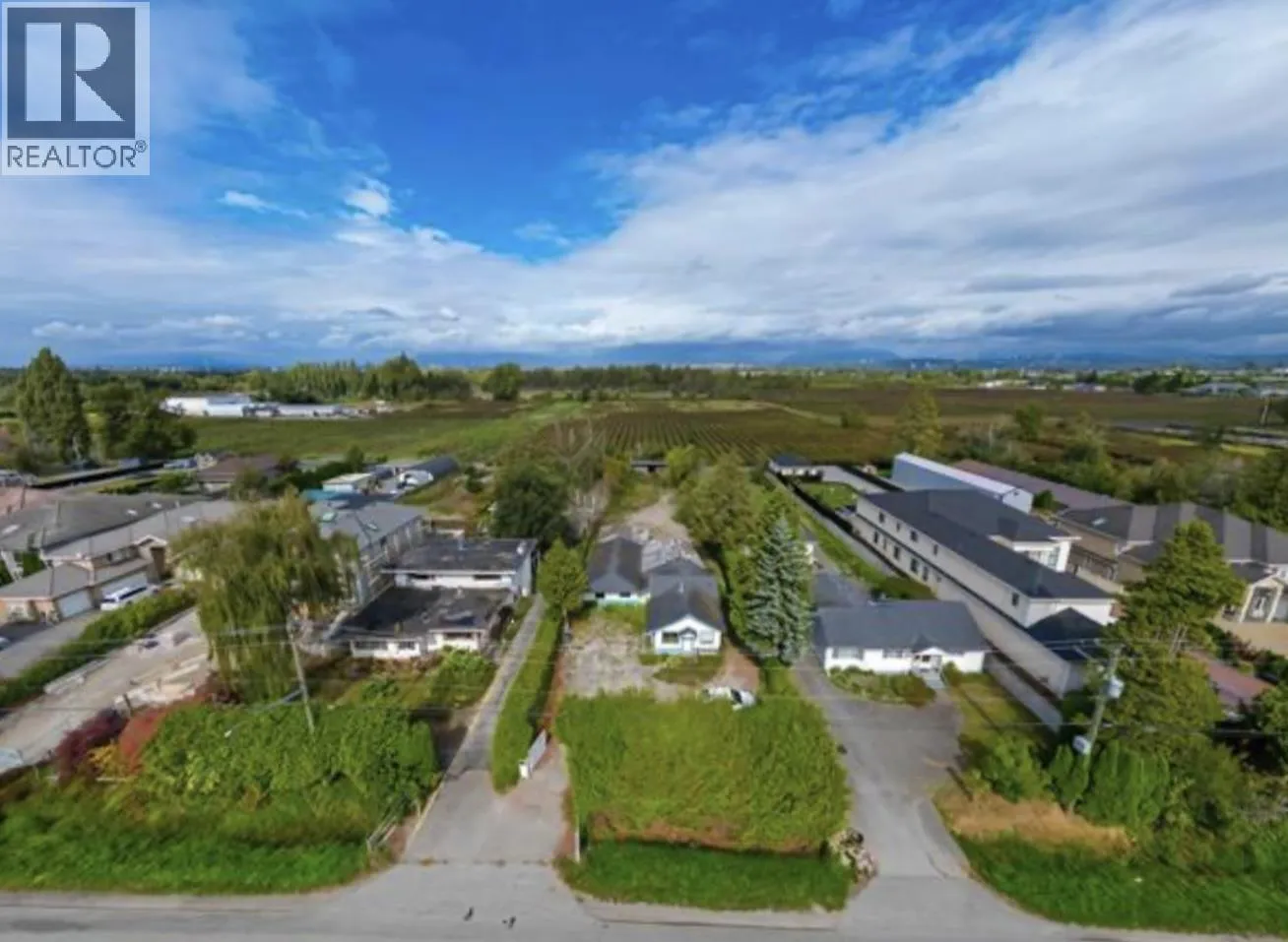 House for rent: 13331 Blundell Road, Richmond, British Columbia V6W 1B6