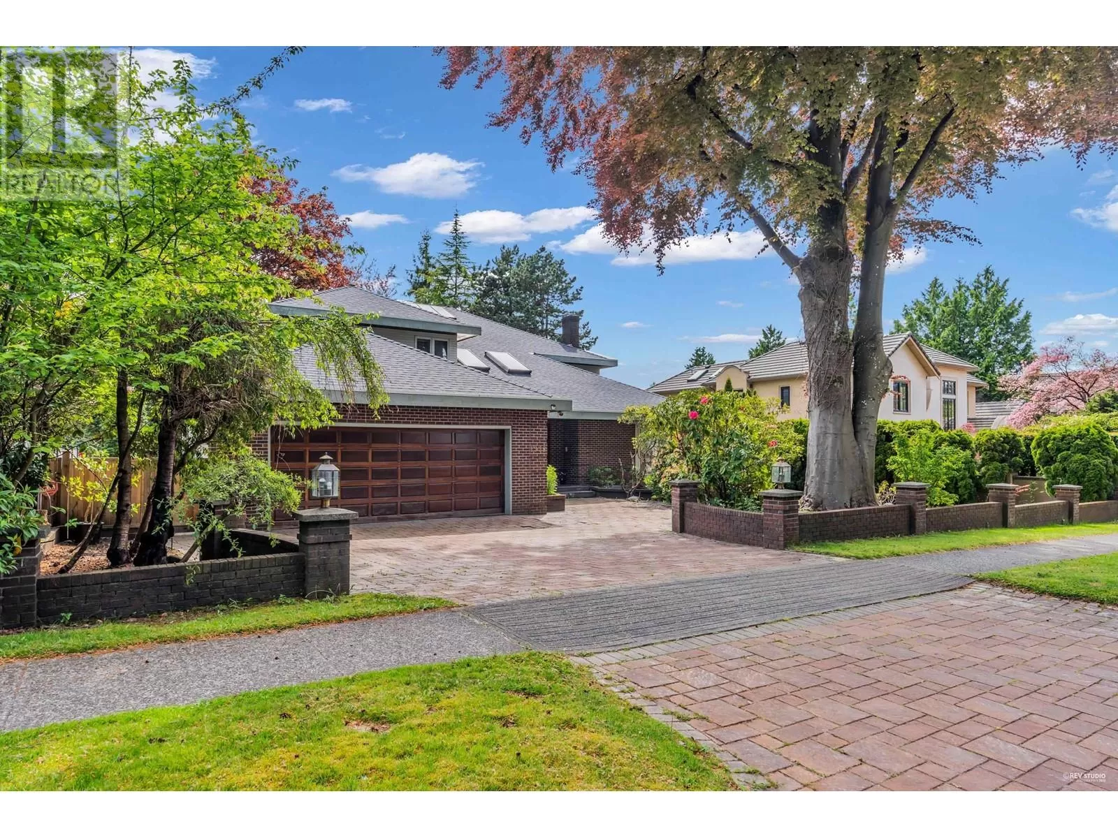 House for rent: 1338 W 54th Avenue, Vancouver, British Columbia V6P 1N6