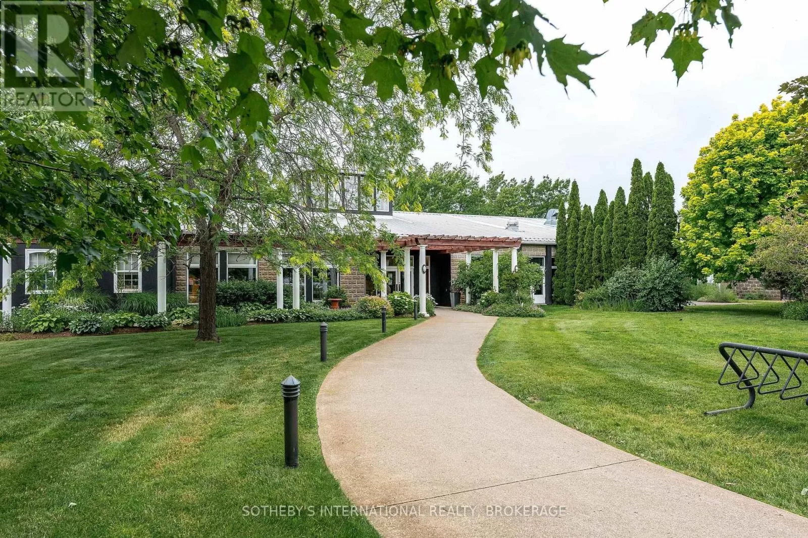 1339 Lakeshore Road, Niagara-on-the-Lake, Ontario L0S 1J0