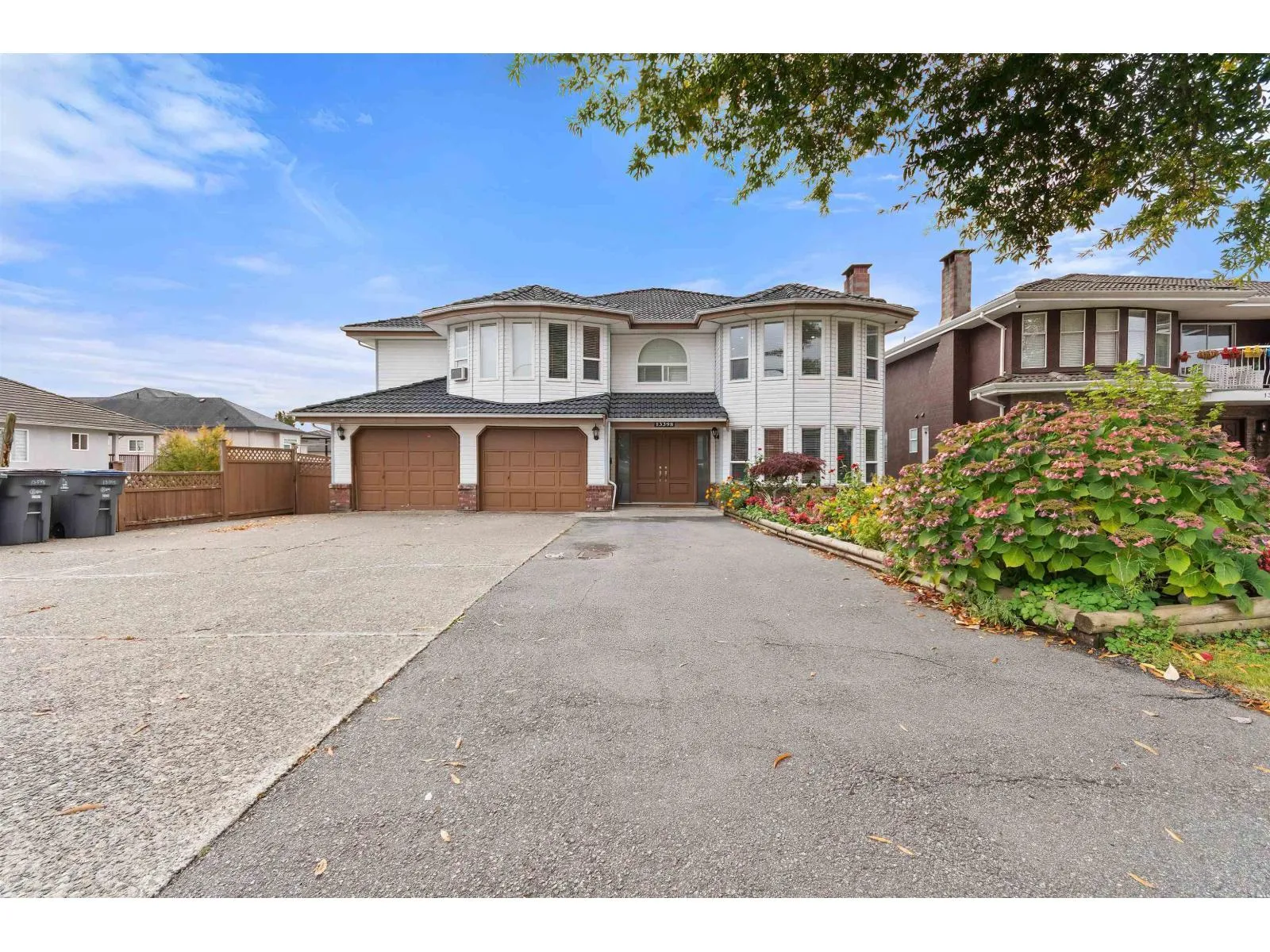 House for rent: 13398 89 Avenue, Surrey, British Columbia V3V 7W1