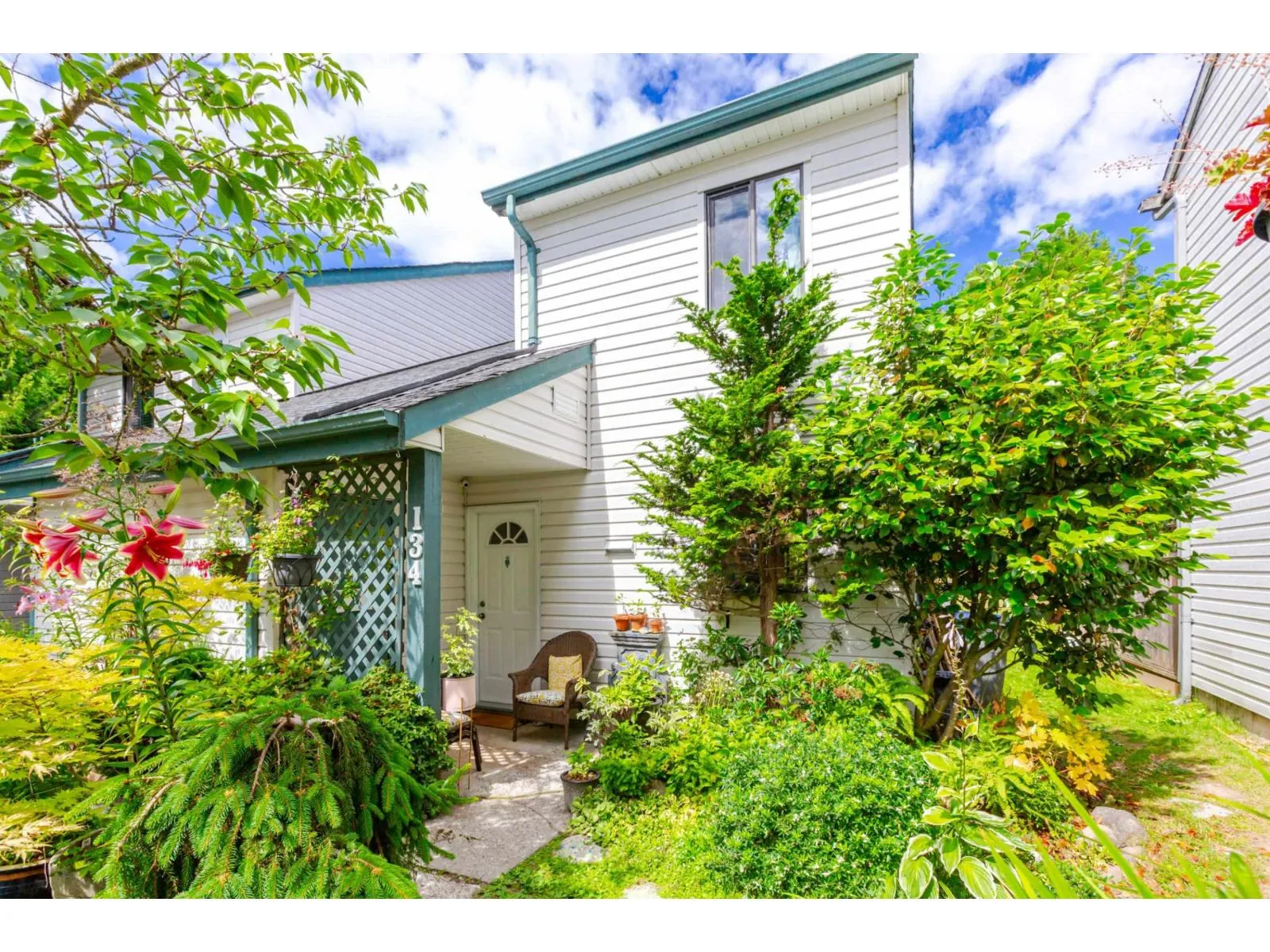 Row / Townhouse for rent: 134 13710 67 Avenue, Surrey, British Columbia V3W 6X6