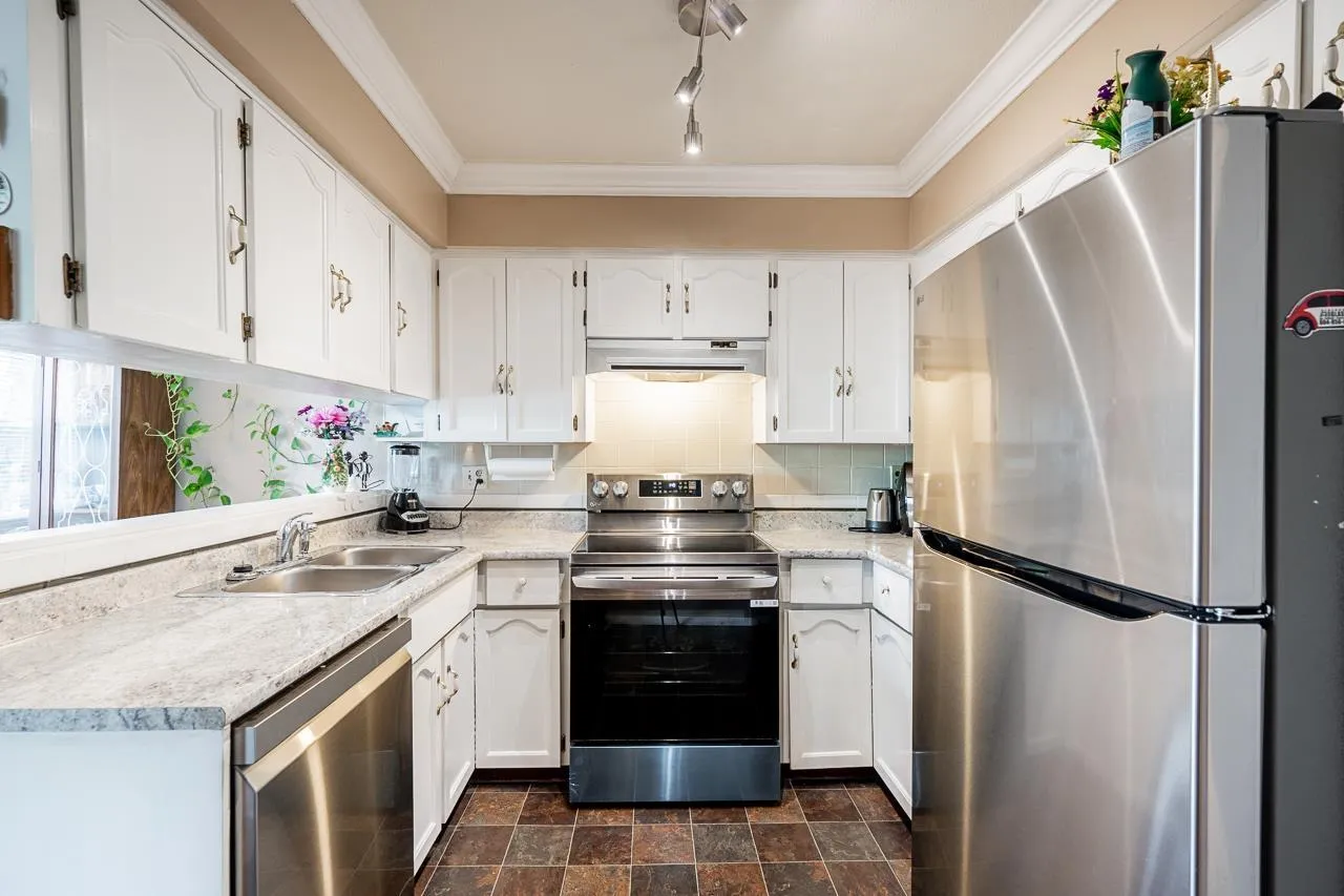 Apartment for rent: 134 31955 Old Yale Road, Abbotsford, British Columbia V2T 4N1