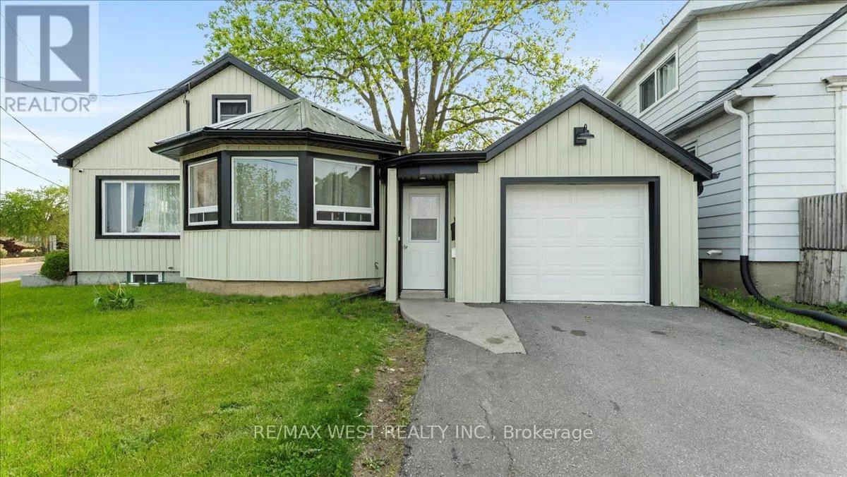 House for rent: 134 Dundas Street W, Belleville, Ontario K8P 1A5