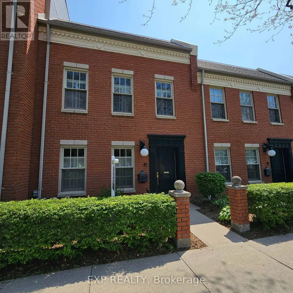 Row / Townhouse for rent: 134 Hibernia Street, Cobourg, Ontario K9A 3J8