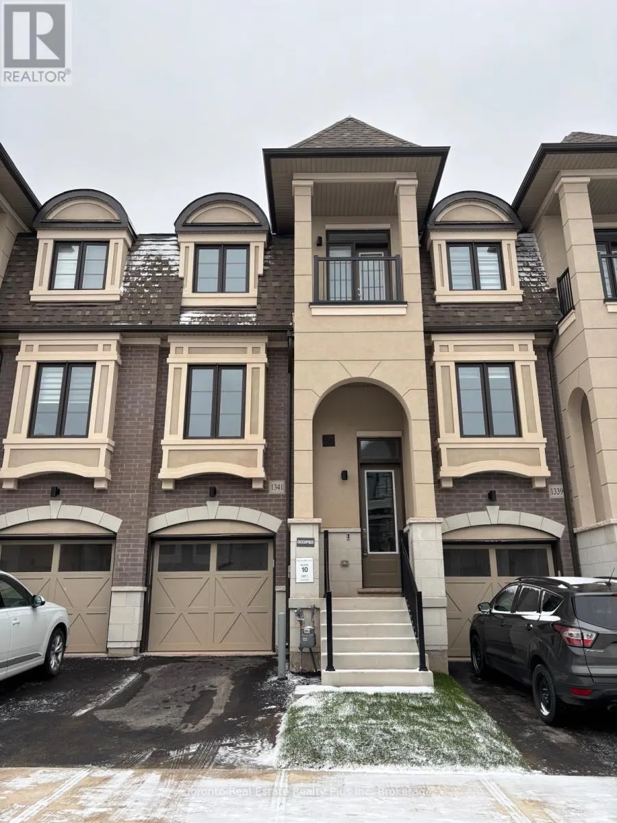 Row / Townhouse for rent: 1341 Kaniv Street, Oakville, Ontario L6M 5R3