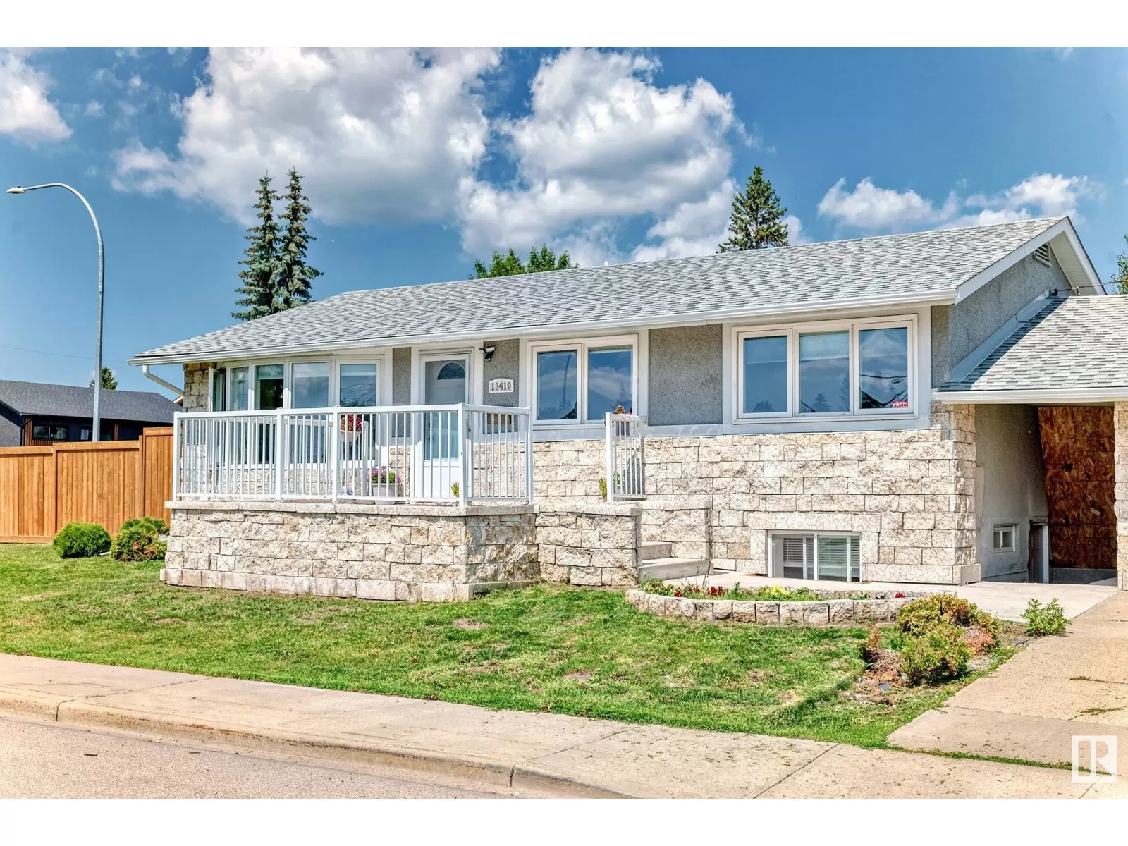 House for rent: 13410 134 Av Nw, Edmonton, Alberta T5L 3V9