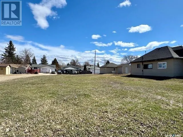 Unknown for rent: 135 3rd Avenue Se, Swift Current, Saskatchewan S9H 3K3