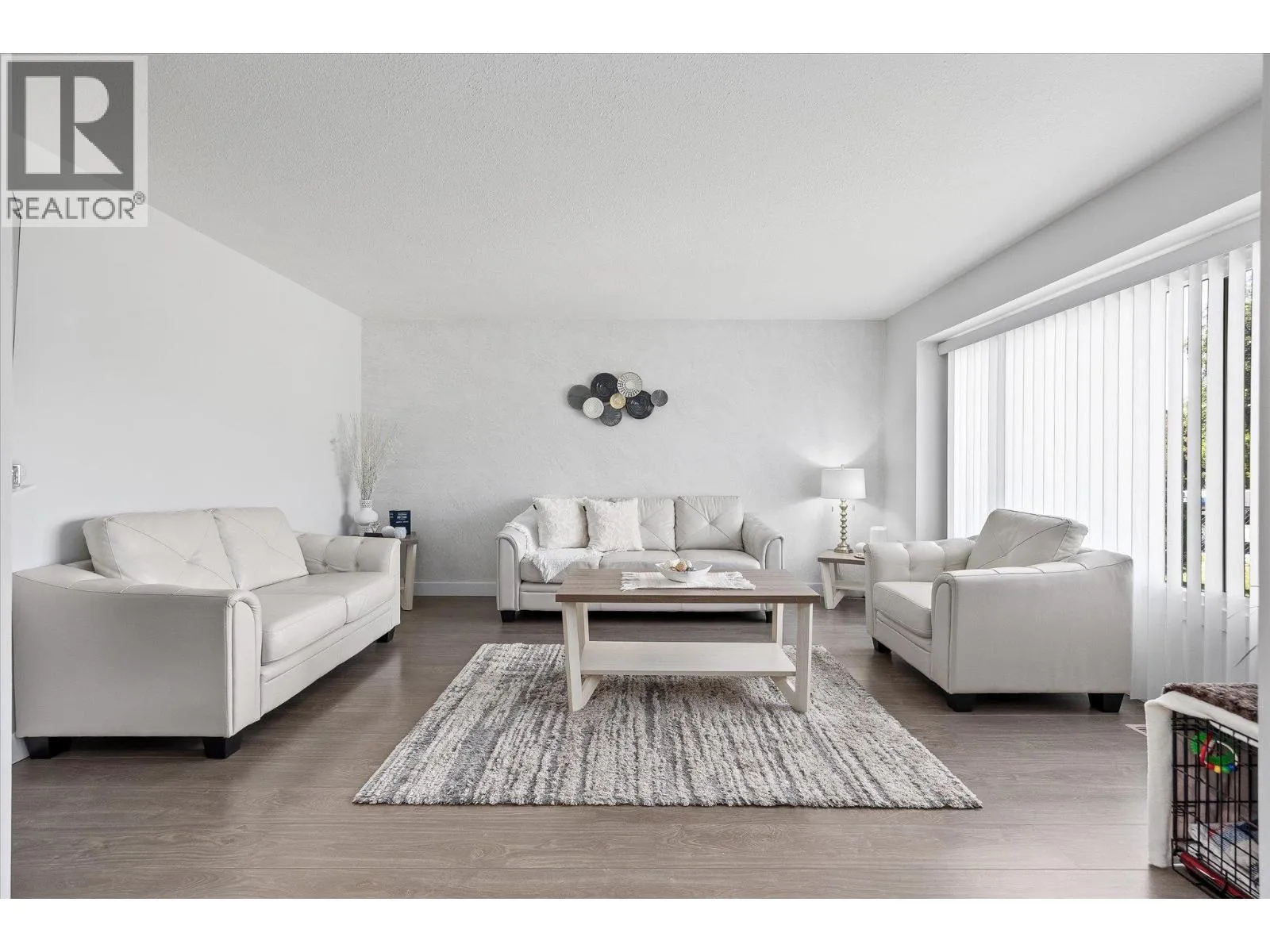 House for rent: 135 Almond Court, Kelowna, British Columbia V1X 6H1