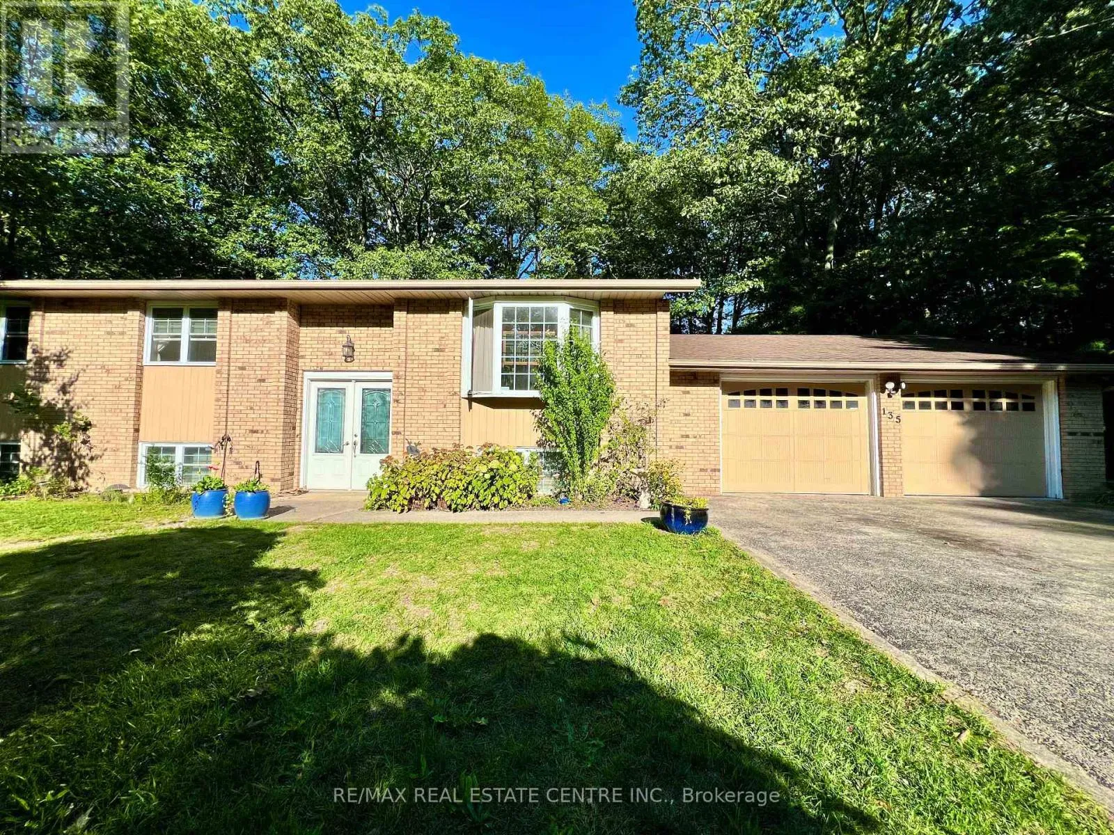 House for rent: 135 Christopher Avenue, Wasaga Beach, Ontario L9Z 1S4