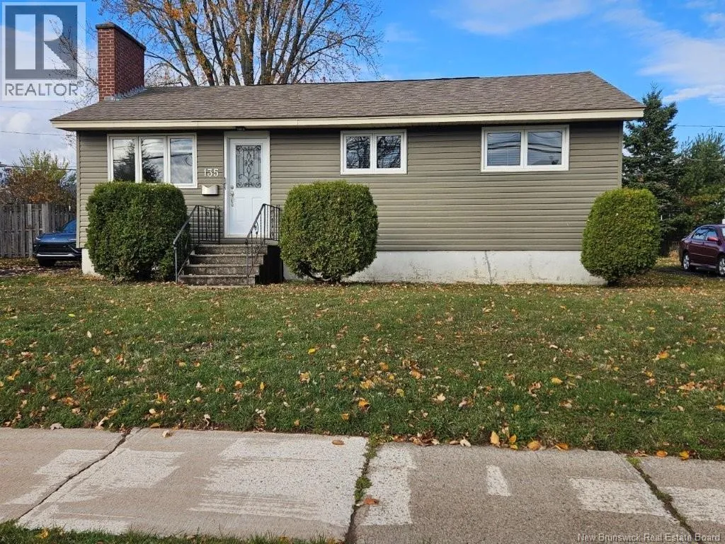 135 Crandall Street, Moncton, New Brunswick E1C 4E1